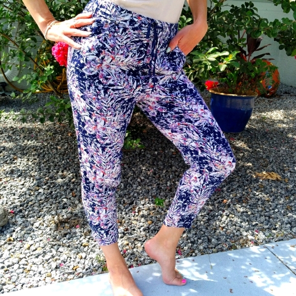 Roxy Pants - Roxy Ankle Cropped Cotton Pants XS